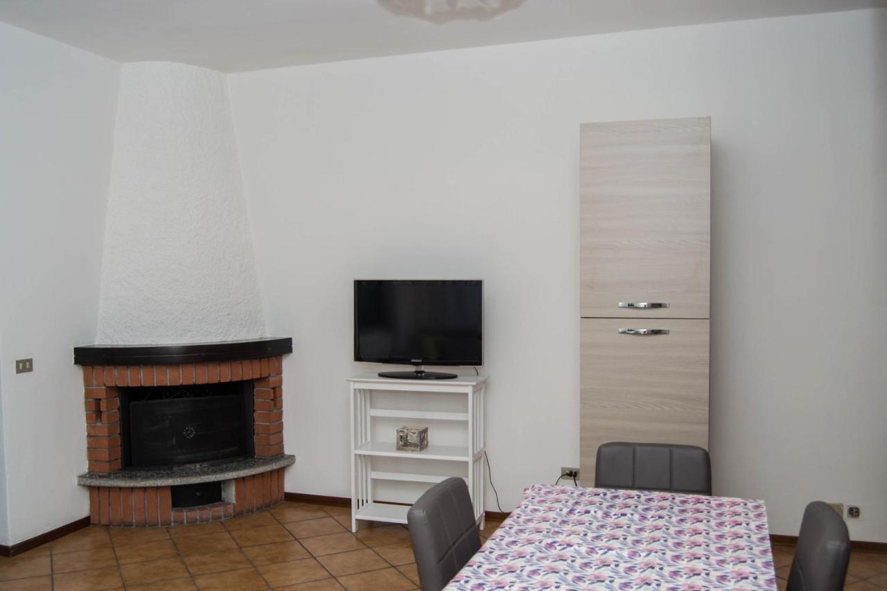 Villa Giardino Дервио Екстериор снимка
